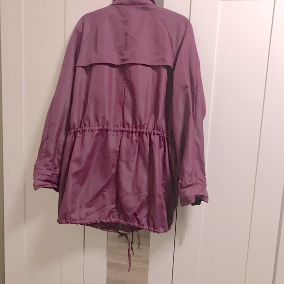 SALE🖤 Ellen Tracy Trench Coat - Picture 3 of 5